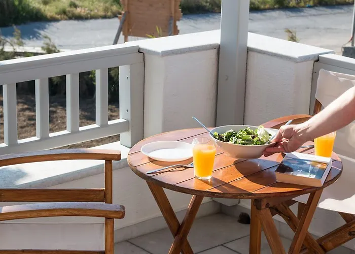 מלון דירות Ktima Bianco 3*